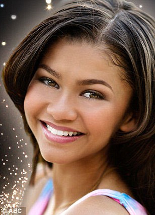 article-2284763-184E2A08000005DC-52_308x427