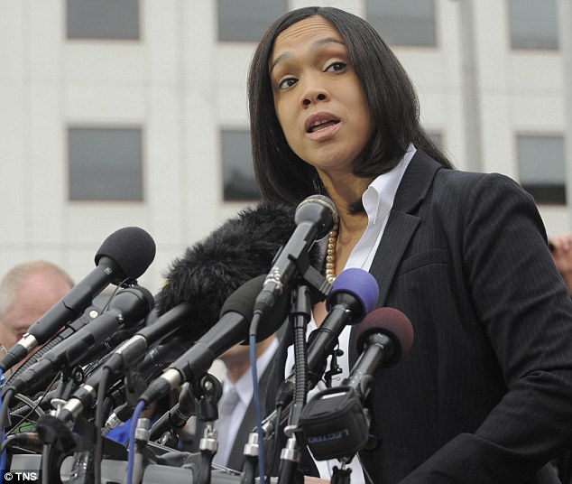 2837749800000578-0-image-a-15_1430509827393