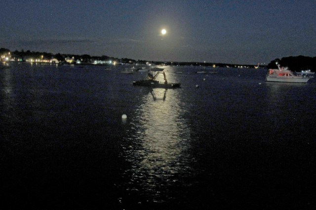 Moon Onset Bay IMG_0898